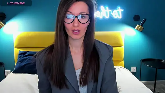 Joan Nelson online show from January 2026 01:22:01 AM