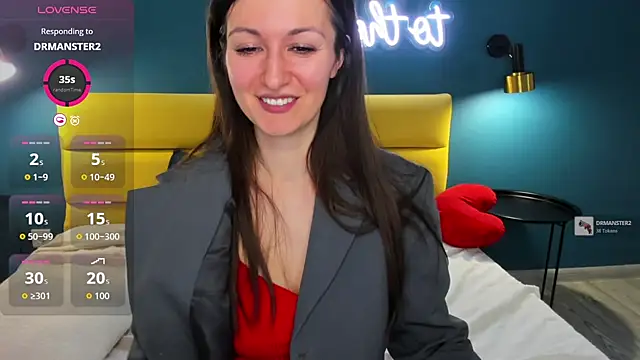 Joan Nelson online show from April 2026 01:32:01 AM