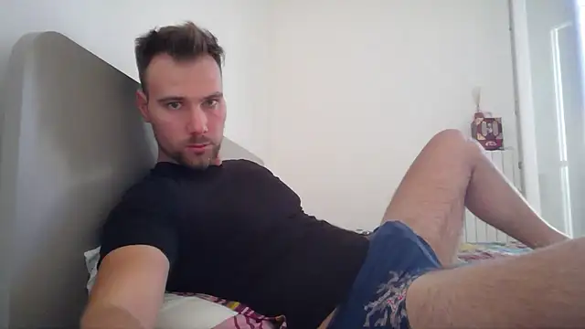 Snapshot of mrlyuis chatting on September 2025 11:44:01 AM mrlyuis online show from September 2025 11:44:01 AM