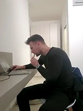 Snapshot of mrlyuis chatting on December 2025 03:18:02 PM mrlyuis online show from December 2025 03:18:02 PM