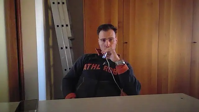 Snapshot of mrlyuis chatting on February 2026 02:13:02 PM mrlyuis online show from February 2026 02:13:02 PM