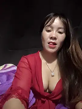 Snapshot of TinTim02 chatting on April 2026 09:07:02 PM TinTim02 online show from April 2026 09:07:02 PM
