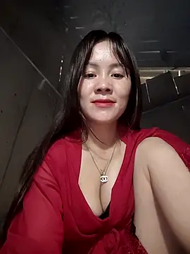 Snapshot of TinTim02 chatting on April 2026 10:14:02 AM TinTim02 online show from April 2026 10:14:02 AM