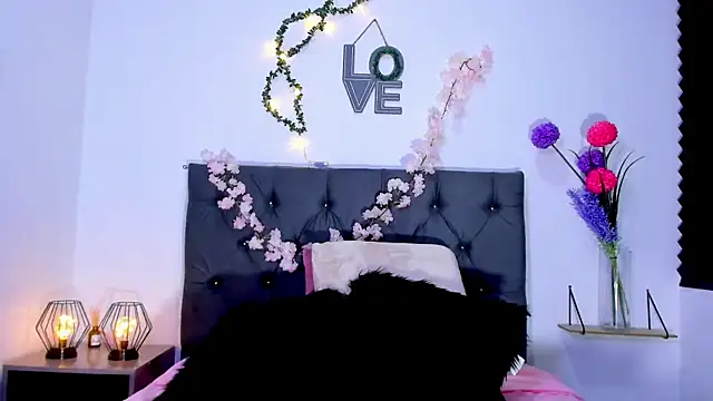 SagiraBelle online show from January 2026 04:32:02 PM