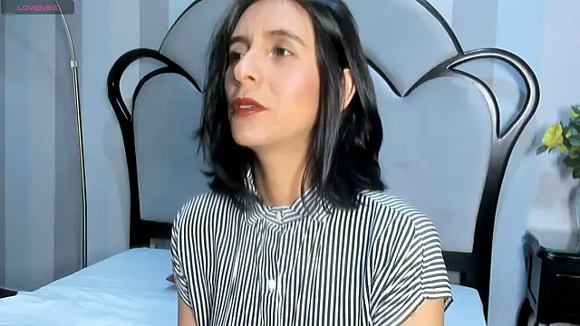 Snapshot of MiaAmore_ chatting on October 2025 07:45:02 PM MiaAmore  online show from October 2025 07:45:02 PM