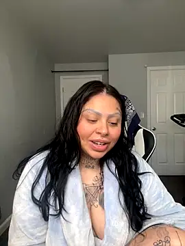 chicanachic13 online show from September 2025 10:48:02 PM