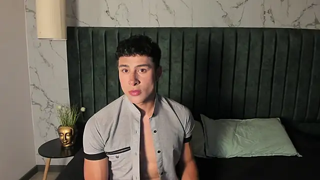 AustinJones  online show from November 2025 07:02:02 PM