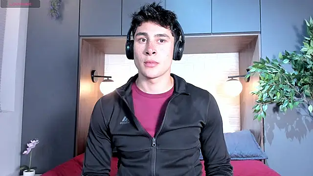 AustinJones  online show from February 2026 08:03:02 PM