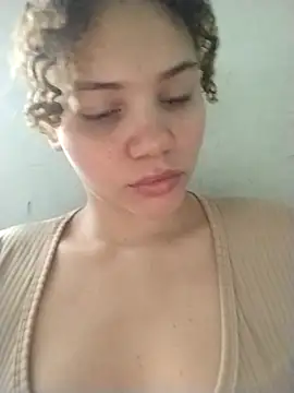 SirenRouge 69 online show from February 2026 10:05:02 PM