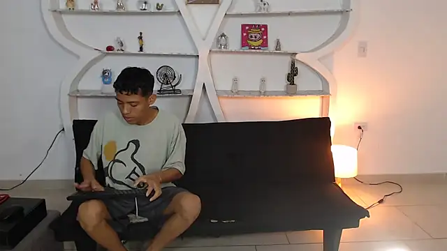 BEAUTY BOYS1 online show from November 2025 07:11:02 AM