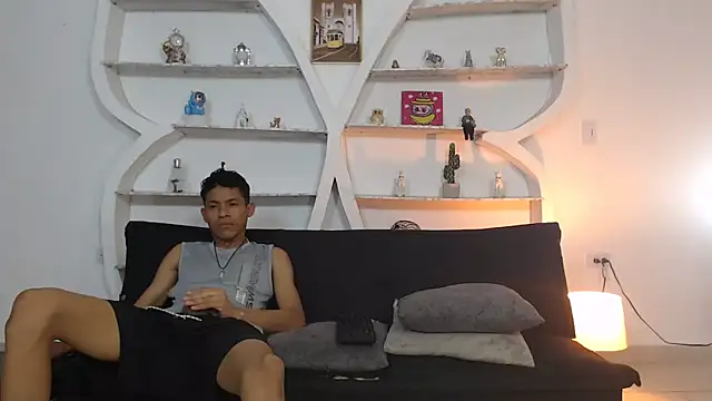 BEAUTY BOYS1 online show from December 2025 07:17:01 AM