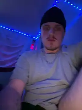Hardcock4u223 online show from May 2026 07:35:02 AM
