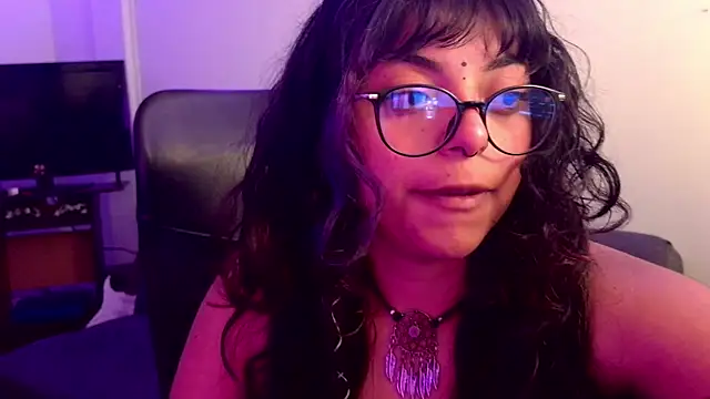 Kirmy mi online show from October 2025 01:56:02 PM