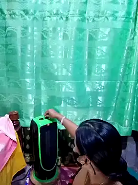 Mistompa24 online show from November 2025 03:03:02 PM