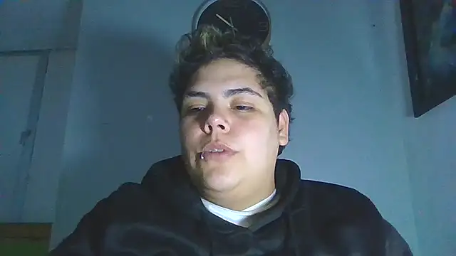 Snapshot of Hailey_Curvy chatting on November 2025 10:25:02 AM Hailey Curvy online show from November 2025 10:25:02 AM