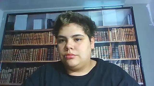 Snapshot of Hailey_Curvy chatting on November 2025 11:00:01 AM Hailey Curvy online show from November 2025 11:00:01 AM