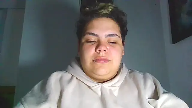 Snapshot of Hailey_Curvy chatting on November 2025 09:12:02 AM Hailey Curvy online show from November 2025 09:12:02 AM