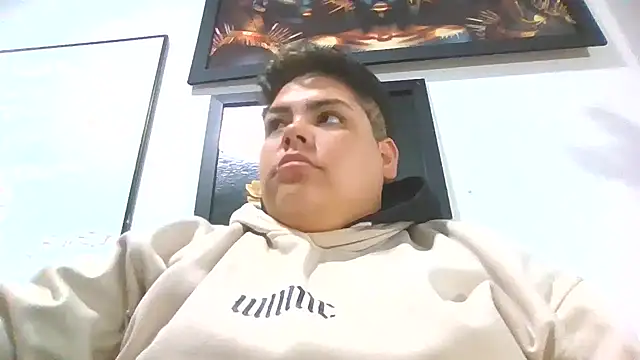 Snapshot of Hailey_Curvy chatting on December 2025 11:15:02 AM Hailey Curvy online show from December 2025 11:15:02 AM