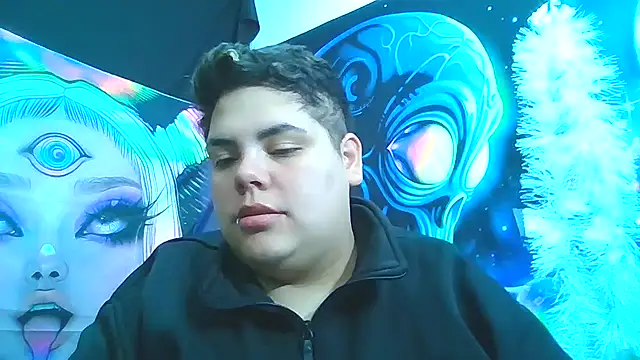 Snapshot of Hailey_Curvy chatting on December 2025 11:07:01 AM Hailey Curvy online show from December 2025 11:07:01 AM