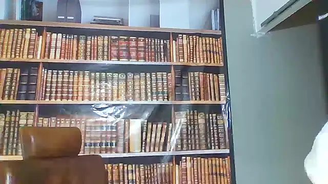 Snapshot of Hailey_Curvy chatting on January 2026 09:14:02 AM Hailey Curvy online show from January 2026 09:14:02 AM