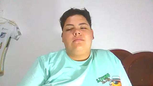 Snapshot of Hailey_Curvy chatting on February 2026 11:12:01 PM Hailey Curvy online show from February 2026 11:12:01 PM