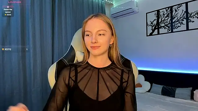 BrightAnnie online show from November 2025 03:12:02 PM