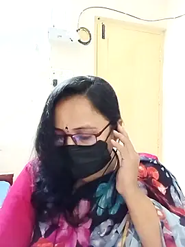Snapshot of Ananya_flower chatting on September 2025 04:40:01 PM Ananya flower online show from September 2025 04:40:01 PM