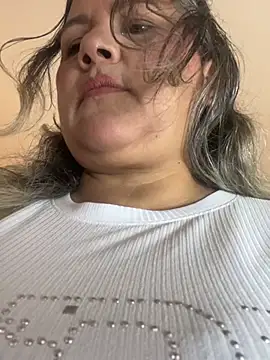 Snapshot of Lucy_Milf_474 chatting on April 2026 11:57:01 AM Lucy Milf 474 online show from April 2026 11:57:01 AM