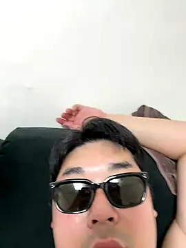 Snapshot of gayfucuxuc chatting on September 2025 02:51:01 PM gayfucuxuc online show from September 2025 02:51:01 PM