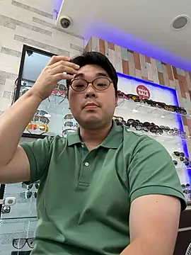 Snapshot of gayfucuxuc chatting on September 2025 03:00:02 AM gayfucuxuc online show from September 2025 03:00:02 AM