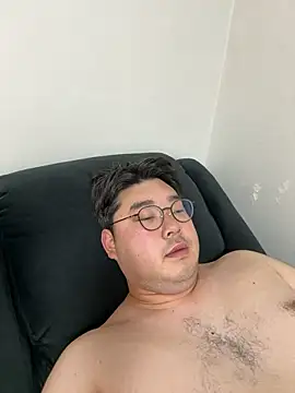 Snapshot of gayfucuxuc chatting on November 2025 02:43:02 PM gayfucuxuc online show from November 2025 02:43:02 PM