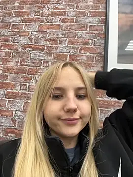 Sky Cutie online show from September 2025 04:50:01 AM