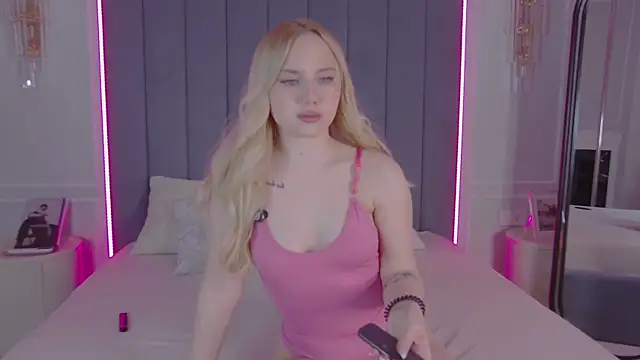 Sky Cutie online show from April 2026 04:26:02 AM