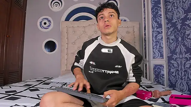 Dani rivass online show from October 2025 11:39:02 AM