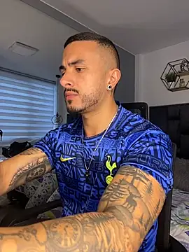 Snapshot of ALEXXX_KING chatting on September 2025 12:19:01 PM ALEXXX KING online show from September 2025 12:19:01 PM