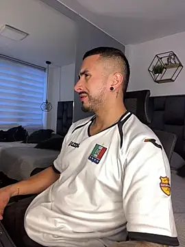 Snapshot of ALEXXX_KING chatting on October 2025 12:36:02 PM ALEXXX KING online show from October 2025 12:36:02 PM