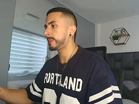 Snapshot of ALEXXX_KING chatting on October 2025 02:26:01 PM ALEXXX KING online show from October 2025 02:26:01 PM