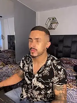 Snapshot of ALEXXX_KING chatting on January 2026 01:05:02 PM ALEXXX KING online show from January 2026 01:05:02 PM