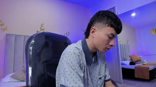 Nascary Fox online show from January 2026 07:38:02 PM