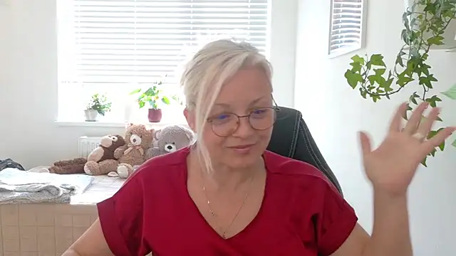 Linsy Kim online show from March 2026 02:32:01 PM