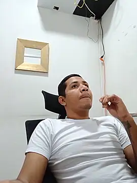 JoaoSalgado online show from June 2026 04:32:02 AM