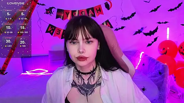 Morana Batt online show from October 2025 02:13:01 AM