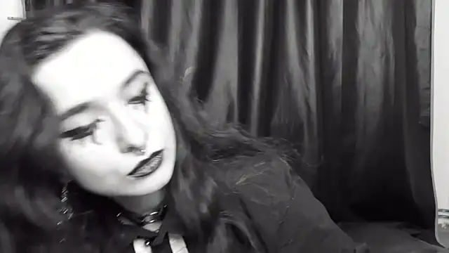 dreamin blaze online show from November 2025 08:17:02 AM