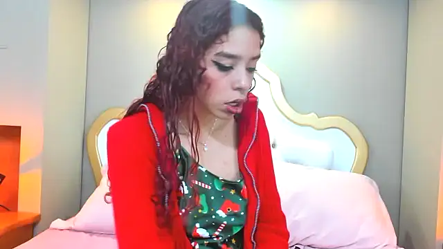 AteneaGreyy online show from December 2025 12:12:01 PM