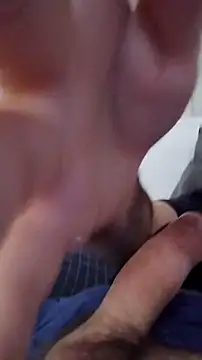 Snapshot of NewJoiner chatting on September 2025 04:43:01 PM NewJoiner online show from September 2025 04:43:01 PM