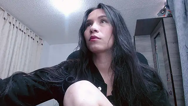 Snapshot of scarlett_vonrose chatting on October 2025 08:51:02 PM scarlett vonrose online show from October 2025 08:51:02 PM