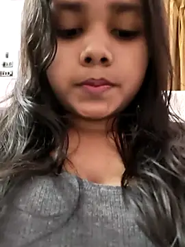 Aaradhya Sharma online show from February 2026 06:11:01 PM