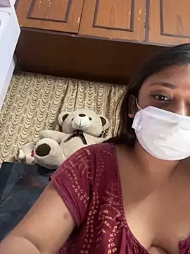 goodvibesonly44445 online show from March 2026 06:05:02 PM