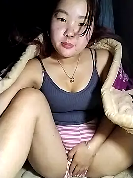 lylylove online show from February 2026 12:18:02 AM