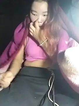 Snapshot of lylylove chatting on March 2026 12:52:02 AM lylylove online show from March 2026 12:52:02 AM